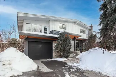 1529 WEYBURN Street, Alta Vista and Area, ON K1G 0Y4