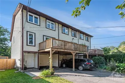258 CARILLON Street, Vanier and Kingsview Park, ON K1L 5X6