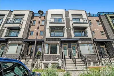 577 TAKAMOSE, Manor Park - Cardinal Glen and Area, ON K1K 4Z4