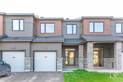 322 BLOSSOM PASS Terrace, Orleans - Cumberland and Area, ON K4A 5P1
