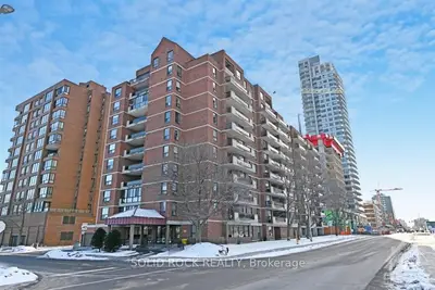 50 EMMERSON Avenue 901, West Centre Town, ON K1Y 4P7