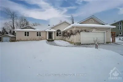 1240 BARNWELL Crescent, Orleans - Cumberland and Area, ON K4B 1K4
