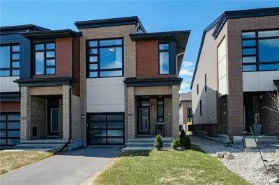 557 RATHBURN Lane, Leitrim, ON K1T 0T3