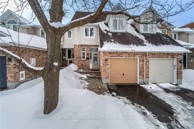 1874 HENNESSY Crescent, Orleans - Cumberland and Area, ON K4A 3X8