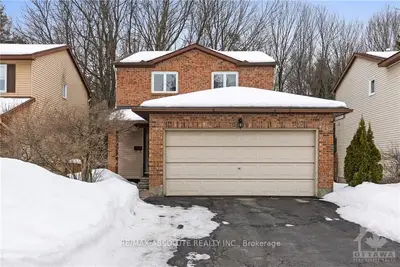 6059 VALLEY FIELD Crescent, Orleans - Convent Glen and Area, ON K1C 5P2