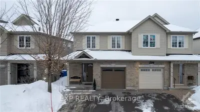 212 HORSESHOE Crescent, Stittsville - Munster - Richmond, ON K2S 0B8