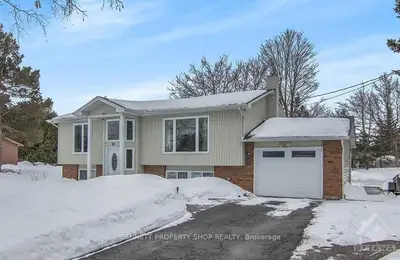 38 JONATHAN PACK Street, Stittsville - Munster - Richmond, ON K2S 0R6