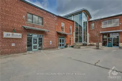 83 Little Bridge Street 112, Mississippi Mills, ON K0A 1A0