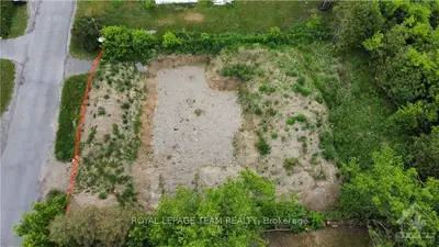 7084 MASON Street, Greely - Metcalfe - Osgoode - Vernon and Area, ON K4P 1C2