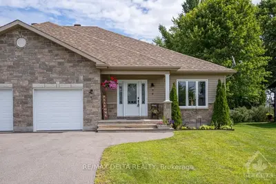 9 GAREAU Crescent, The Nation, ON K0C 2B0
