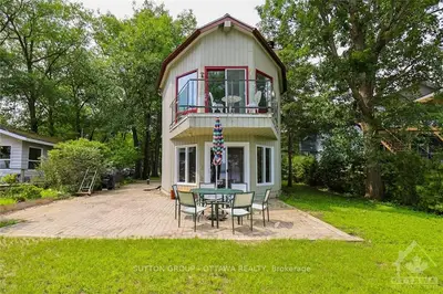 652 BAYVIEW Drive, Constance Bay - Dunrobin - Kilmaurs - Woodlawn, ON K0A 3M0