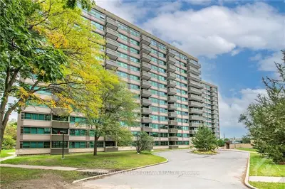 555 BRITTANY Drive 712, Manor Park - Cardinal Glen and Area, ON K1K 4C5