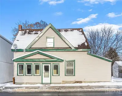 305 PRESCOTT Street, North Grenville, ON K0G 1J0