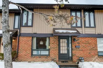 876 CAHILL Drive W, Hunt Club - Windsor Park Village and Area, ON K1V 9A2