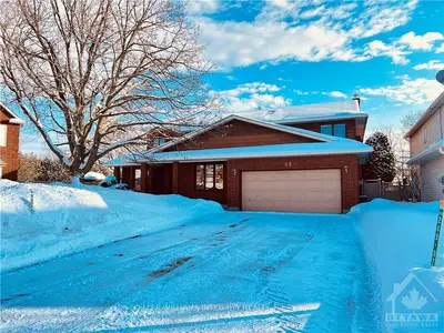 43 CLAUDET Crescent, Hunt Club - South Keys and Area, ON K1G 4R4