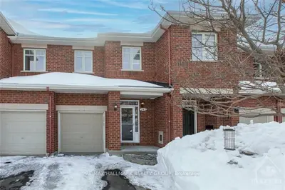 242 BADGELEY Avenue, Kanata, ON K2T 0A7
