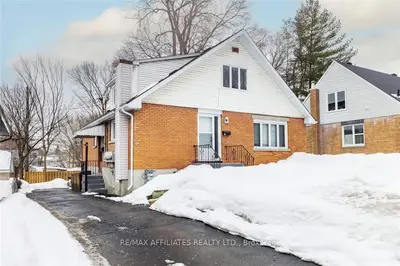 48-52 LAVERGNE Street, Vanier and Kingsview Park, ON K1L 5G3