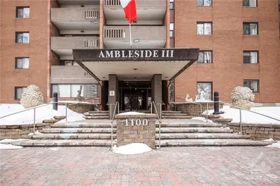 1100 AMBLESIDE Drive 408, Woodroffe, ON K2B 8G6