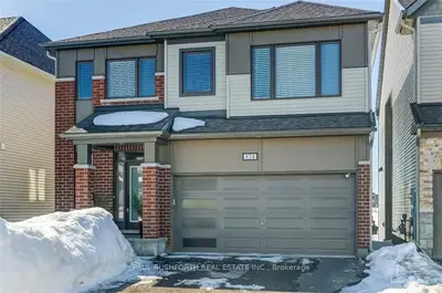 834 HENSLOW'S Circle, Orleans - Cumberland and Area, ON K4A 3W5