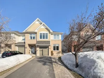 491 ROCHEFORT Circle, Orleans - Cumberland and Area, ON K4A 0M9