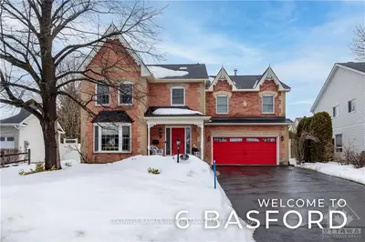 6 Basford Crescent, Stittsville - Munster - Richmond, On K2s 1g7