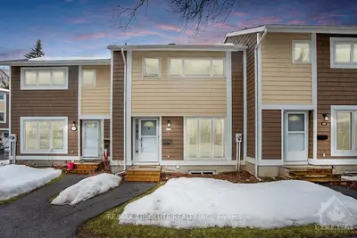 338 STOWE Court, Kanata, ON K2K 1Z6