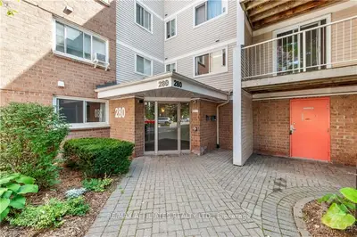 280 BRITTANY Drive 402, Manor Park - Cardinal Glen and Area, ON K1K 4M4