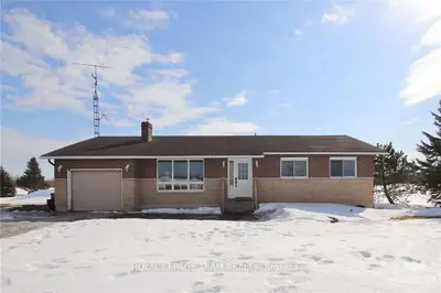 8800 MCLINTON Road, Stittsville - Munster - Richmond, ON K0A 1B0