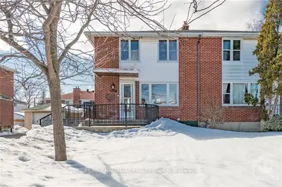 2496 FALCON Avenue, Billings Bridge - Riverside Park and Area, ON K1V 8C9
