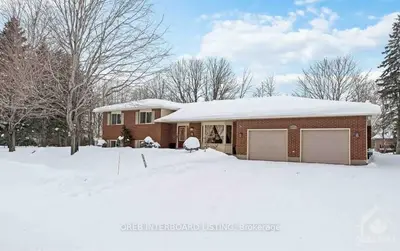 6519 WELLWOOD Street, Greely - Metcalfe - Osgoode - Vernon and Area, ON K4P 1G2