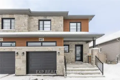 704 Azure Street, Russell, ON K4R 1E5