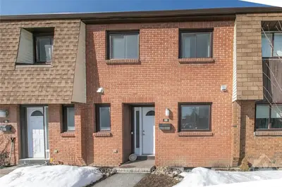 5B WOODVALE, South of Baseline to Knoxdale, ON K2G 4G9
