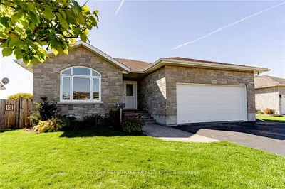 653 WESTON Street, Pembroke, ON K8A 8M1
