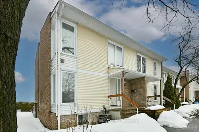 294-F DALEHURST Drive, Tanglewood - Grenfell Glen - Pineglen, ON K2G 4E4