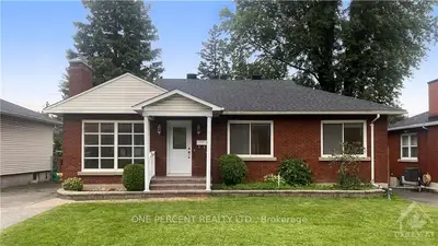 1447 WOODWARD Avenue, Carlington - Central Park, ON K1Z 7W4