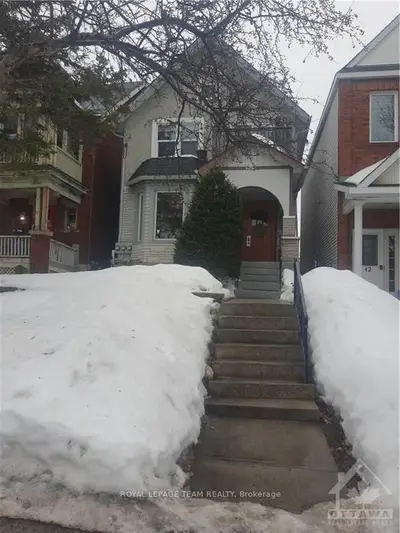 44 SPADINA Avenue 2, West Centre Town, ON K1Y 2B6