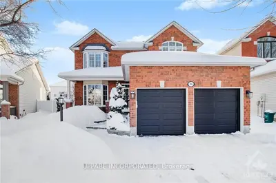 896 BALZAC Lane, Orleans - Cumberland and Area, ON K4A 4E4