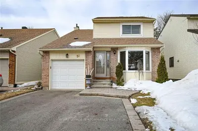 58 GENTLE GATE Crescent, Hunt Club - South Keys and Area, ON K1T 1Z8