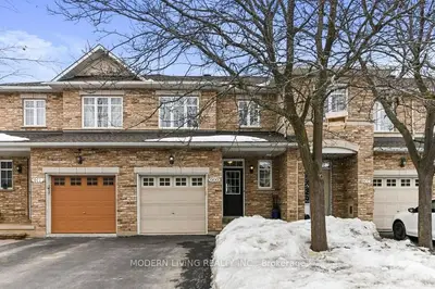 909 SCHOONER Crescent, Blossom Park - Airport and Area, ON K1V 1Y3