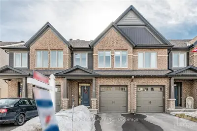 118 NEPETA Crescent, Blossom Park - Airport and Area, ON K1T 0S5