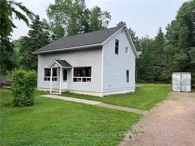 31528 HIGHWAY 17, Laurentian Hills, ON K0J 1J0