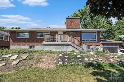 33 SEGUIN Street, Beacon Hill North - South and Area, ON K1J 6P2