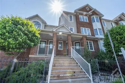 108 CENTREPOINTE Drive J, South of Baseline to Knoxdale, ON K2G 6K3