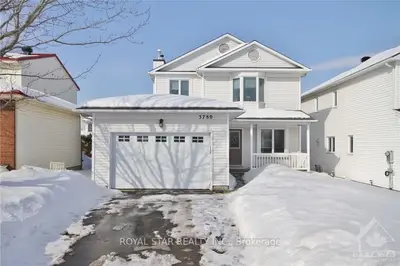 3780 Autumnwood Street, Blossom Park - Airport and Area, ON K1T 2K8
