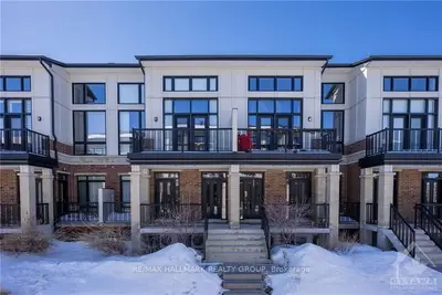 214 PEMBINA, Blossom Park - Airport and Area, ON K4M 0G7