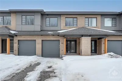 799 BRIAN GOOD Avenue, Blossom Park - Airport and Area, ON K4M 0N6