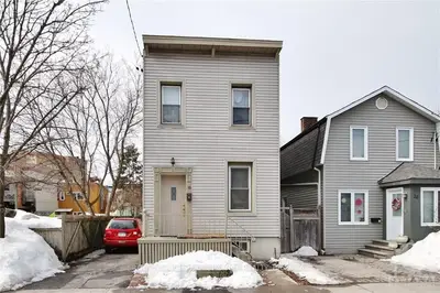 18 DOUGLAS Avenue, New Edinburgh - Lindenlea, ON K1M 1G2