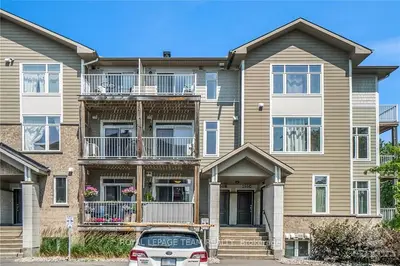 298 EVEREST A, Elmvale Acres and Area, ON K1G 4E3