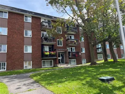 1055 CARTIER Boulevard 2, Hawkesbury, ON K6A 2Y4