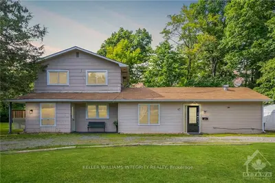 47 Drummond Street N, Rideau Lakes, On K0g 1p0